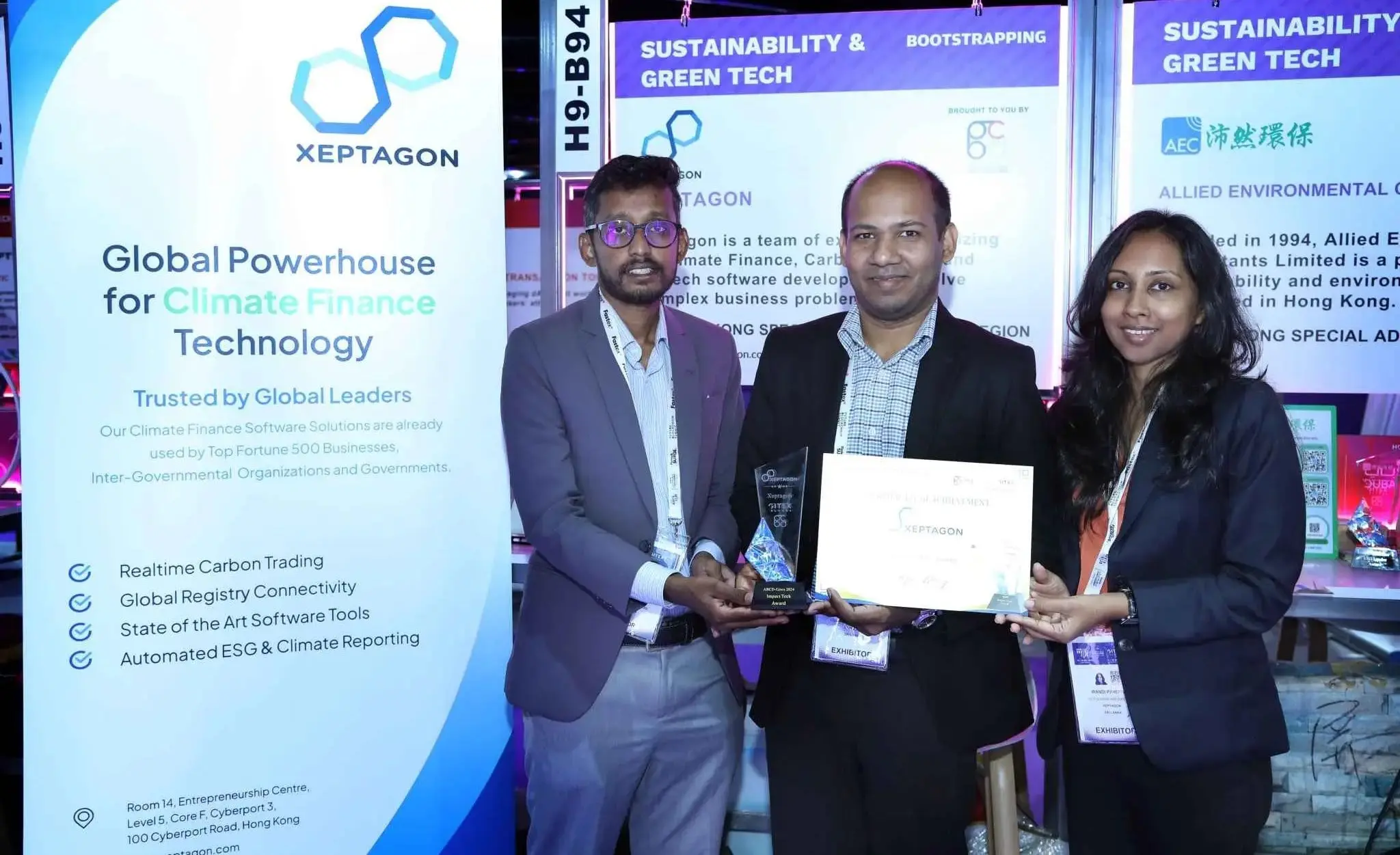 Xeptagon engaging in discussion with HKMA Executive Director